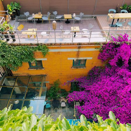 קונמינג The Cloudland International Youth Hostel Close To The City Center,10 Min Walks To The Subway, Close To The Night Market, Old Street, Green Lake, English-Speaking Service, Free Activity Convenient Payment And Visa Cards Are Accepted מראה חיצוני תמונה