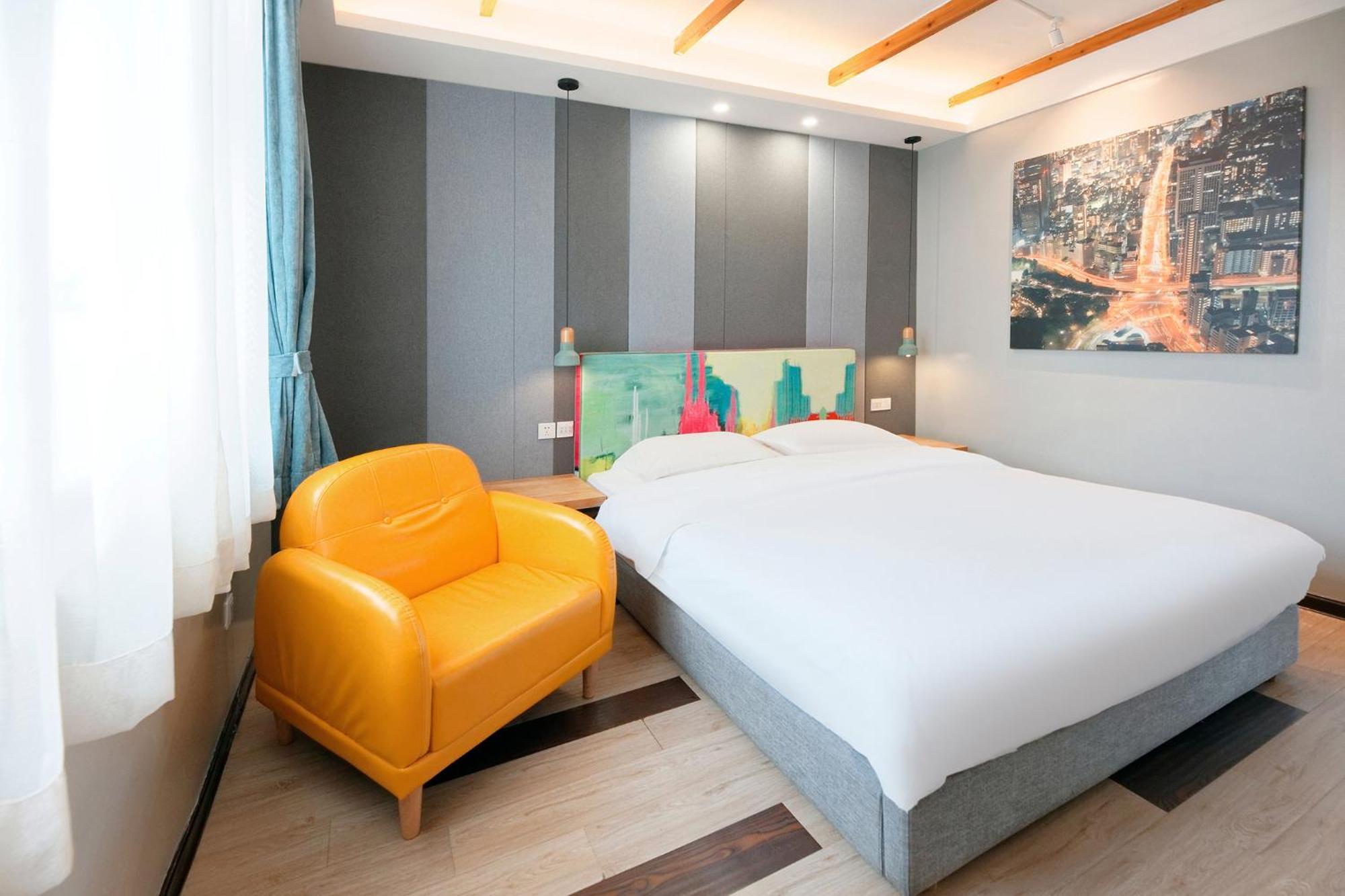 קונמינג The Cloudland International Youth Hostel Close To The City Center,10 Min Walks To The Subway, Close To The Night Market, Old Street, Green Lake, English-Speaking Service, Free Activity Convenient Payment And Visa Cards Are Accepted מראה חיצוני תמונה