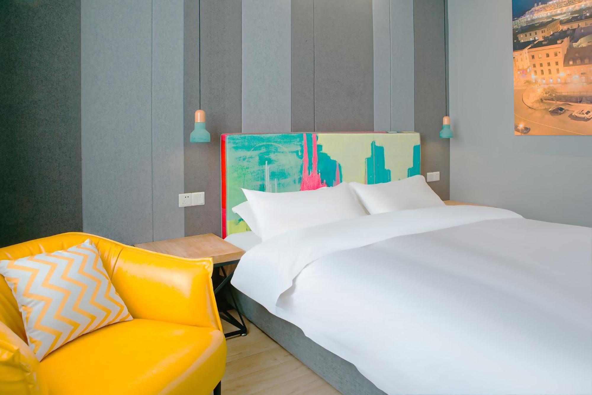 קונמינג The Cloudland International Youth Hostel Close To The City Center,10 Min Walks To The Subway, Close To The Night Market, Old Street, Green Lake, English-Speaking Service, Free Activity Convenient Payment And Visa Cards Are Accepted מראה חיצוני תמונה