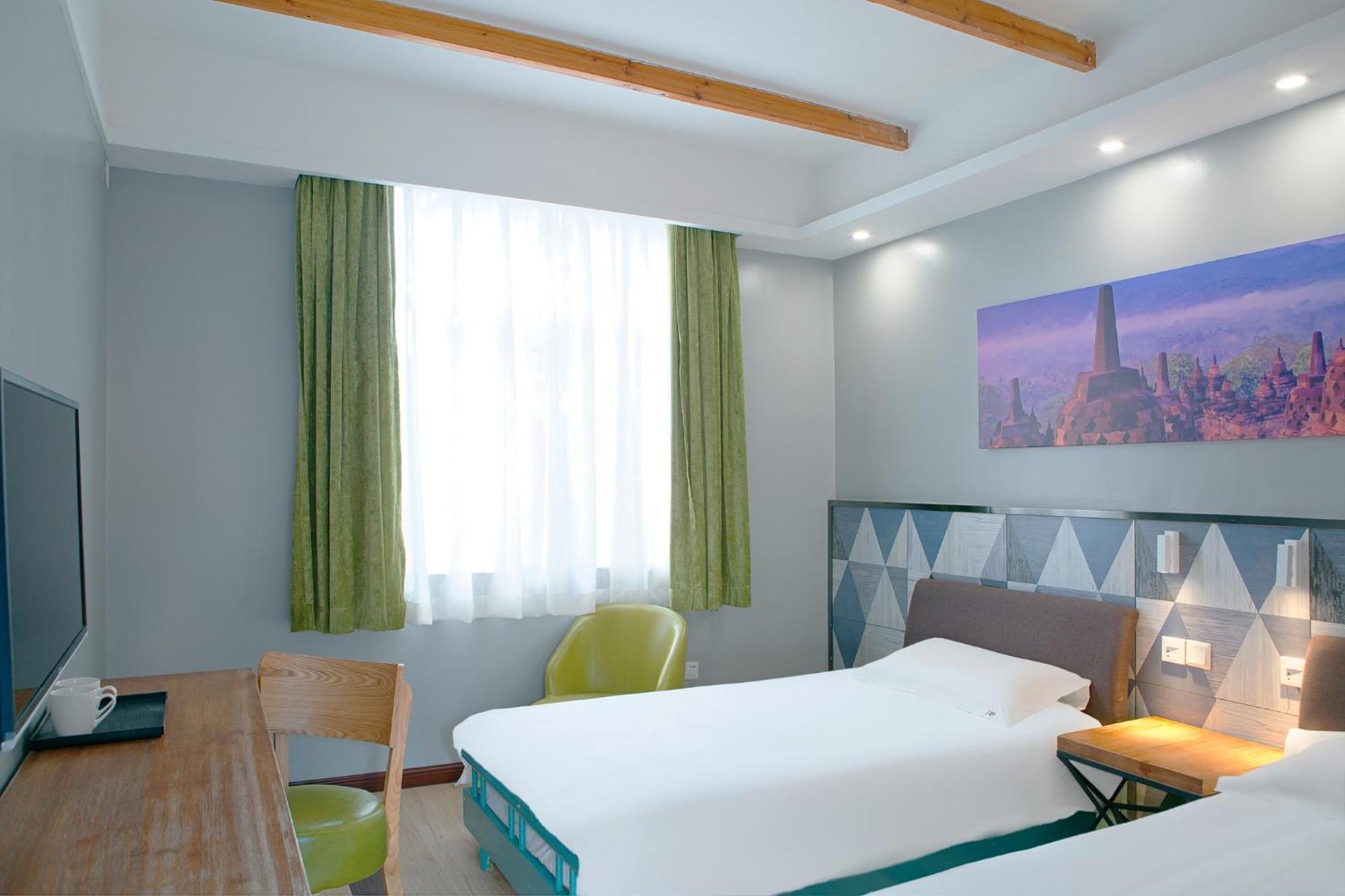 קונמינג The Cloudland International Youth Hostel Close To The City Center,10 Min Walks To The Subway, Close To The Night Market, Old Street, Green Lake, English-Speaking Service, Free Activity Convenient Payment And Visa Cards Are Accepted מראה חיצוני תמונה